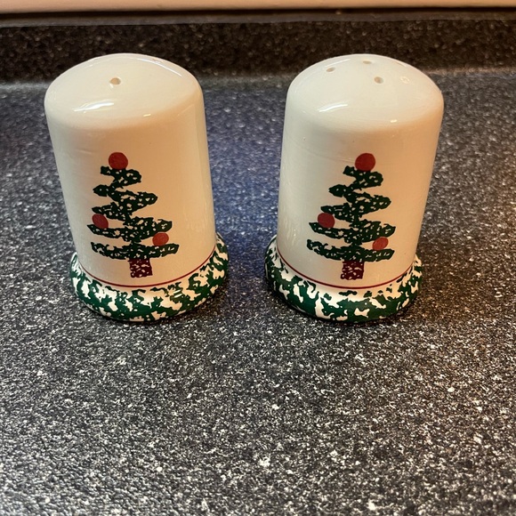 Other - Vintage Salt/Pepper Sponged
Christmas Tree Shaker Set Made in
Italy